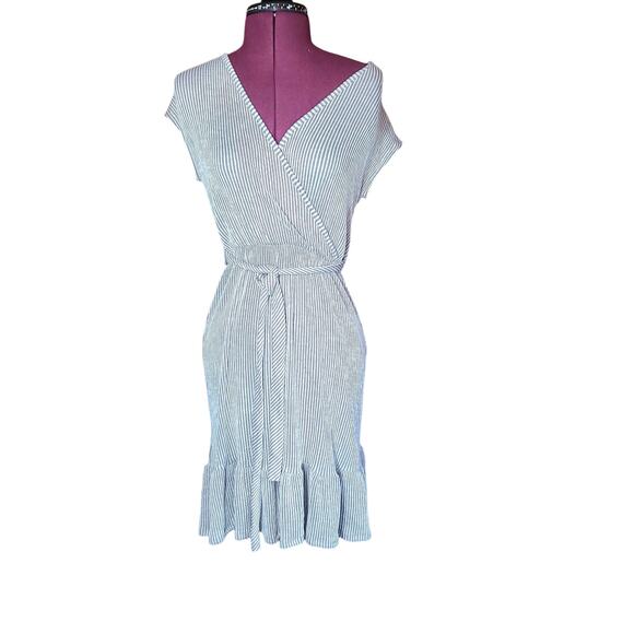 Caution To The Wind Dresses & Skirts - Caution To The Wind Dress Rayon Blend Super Soft Made In Mexico Size Small